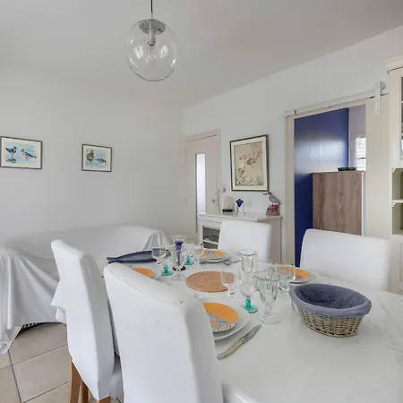 600 M De La Plage, Maison Pour 4 Adultes 2 Enfants Vakantiehuis *