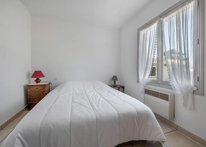 600 M De La Plage, Maison Pour 4 Adultes 2 Enfants 펜션 *