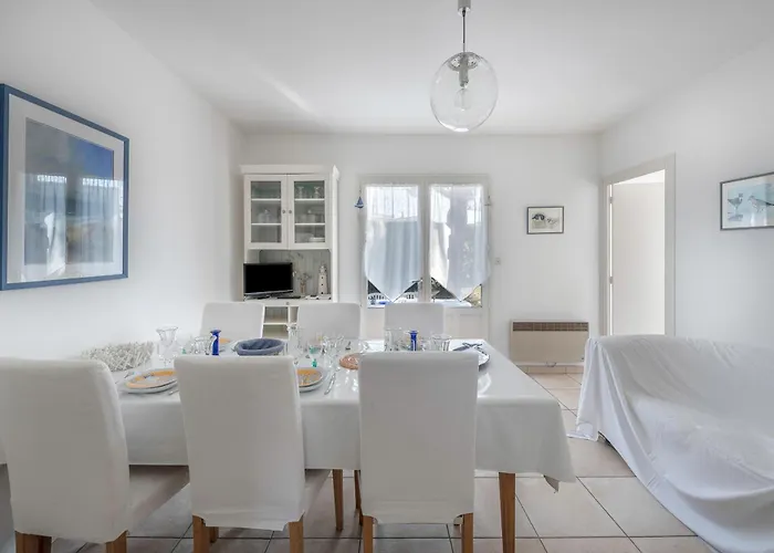 펜션 600 M De La Plage, Maison Pour 4 Adultes 2 Enfants *